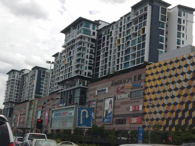 Vivacity jazz 2 y&yhomestay, Kuching