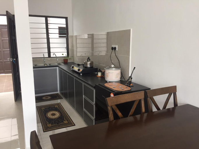 2, Homestay Atap D'Buka, Maran