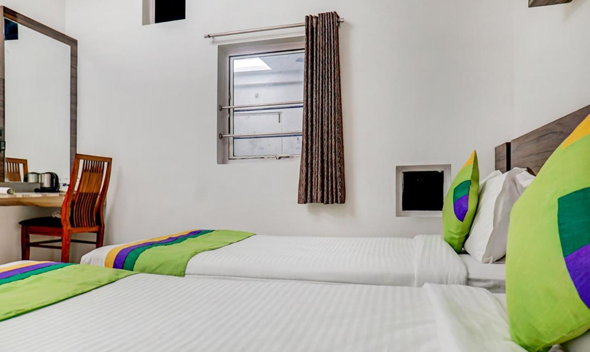 Bedroom 2, Hotel Shivas, Kolhapur, Kolhapur