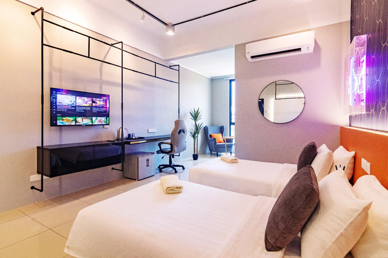 Bedroom 2, Scott 1BR Hotel by ALV c/w Ergonomic Chair 437, Penang Island