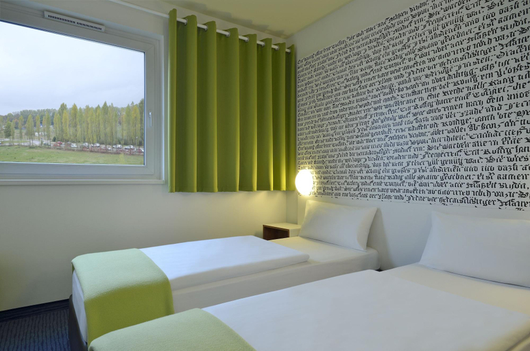 Bedroom 3, B&B Hotel München-Messe, München