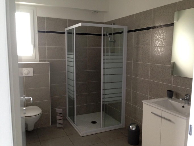 Bathroom, Seaside apartment with beach service, Haute-Corse
