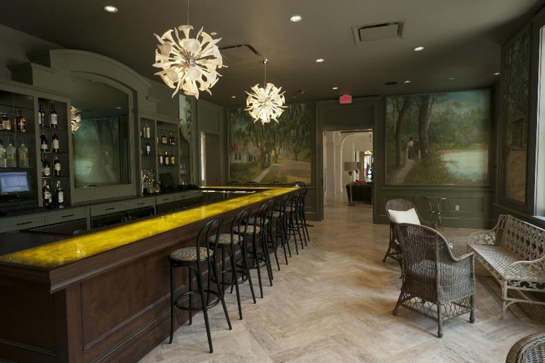 Food & Drinks 5, The Southern Hotel, Saint Tammany