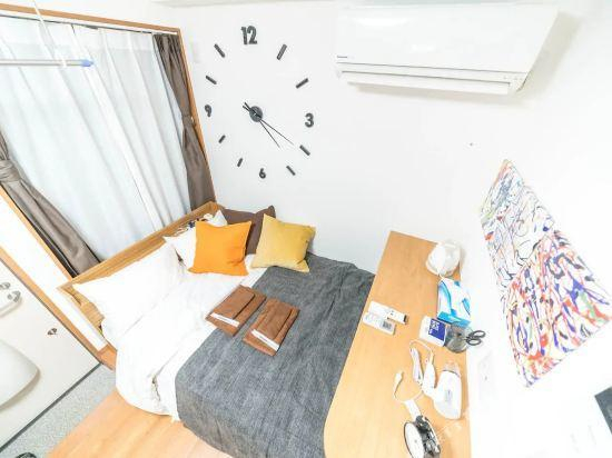 4, Mezondo House 103, Kita