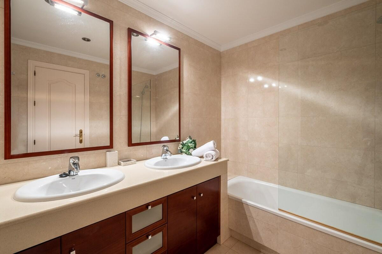 Bathroom 3, Garden & Beach - Torremolinos (Wifi/Parking FREE), Málaga
