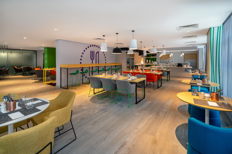 Food & Drinks 4, Studio M Al Barsha By Millennium, Dubai