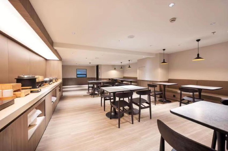Food & Drinks 5, Hanting Hotel Shanghai Zhangjiang Metro Station, Shanghai