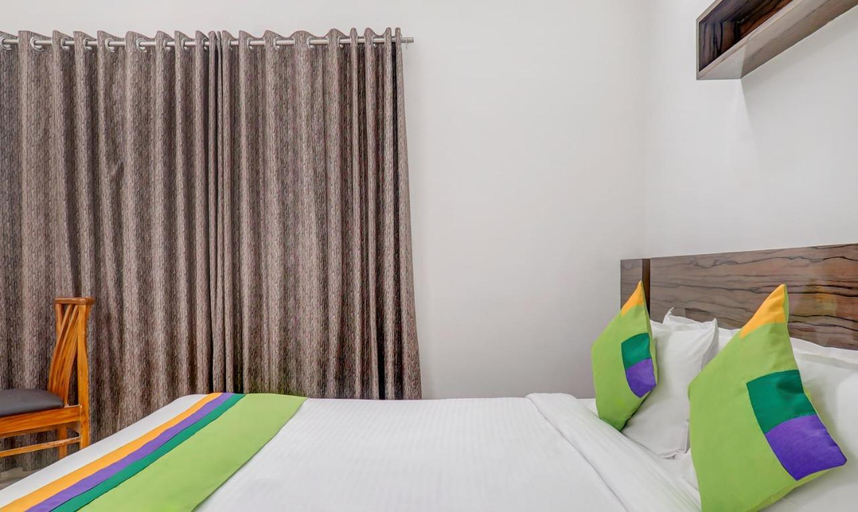 Bedroom 2, Hotel Shivas, Kolhapur, Kolhapur