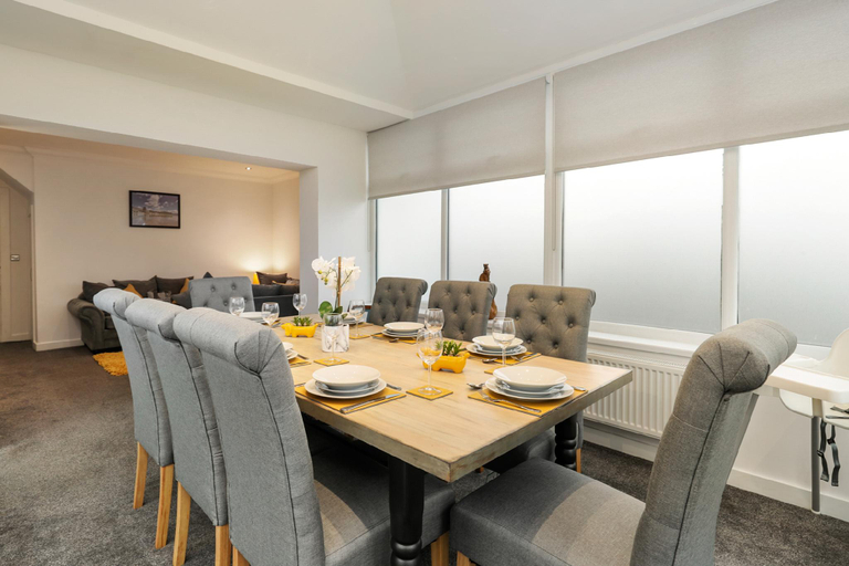 Others 4, Plas Gwyn - Large Cottage, Walk to Beach, Pembrokeshire