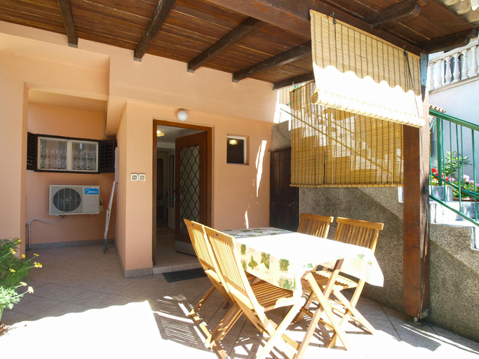 Others 5, Apartment 1318, Medulin