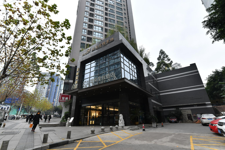Exterior & Views