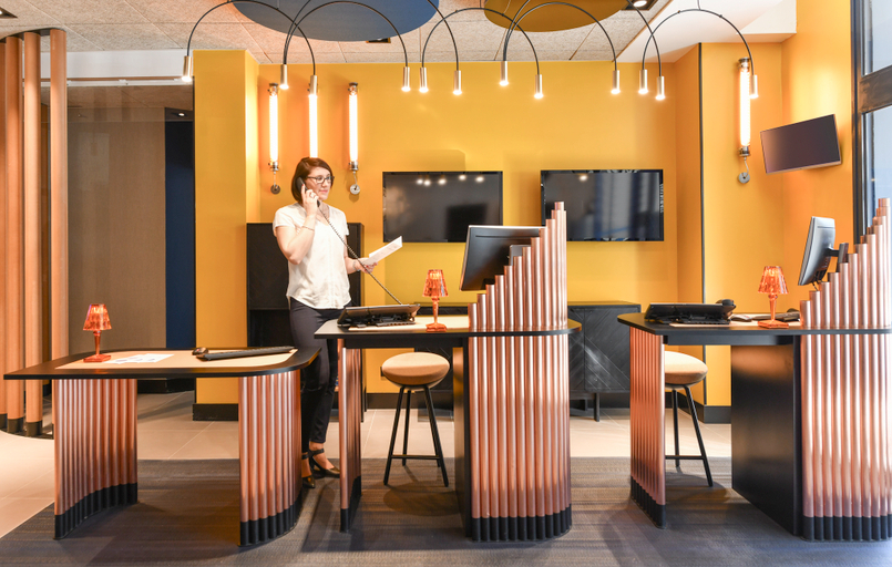 Public Area 5, Novotel La Rochelle Centre, Charente-Maritime