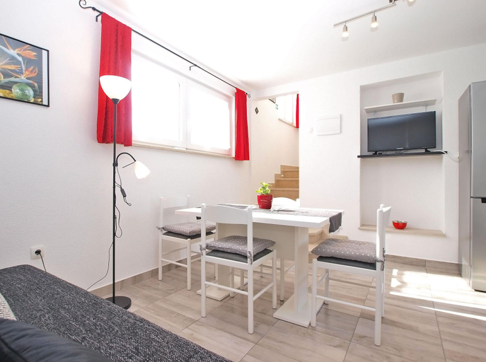Others 5, Apartment 1451, Fažana