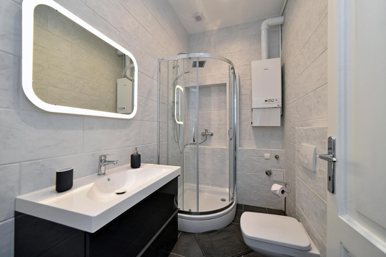Bathroom 2, Agape 2 Apartment in CIty Center Zagreb, Zagreb