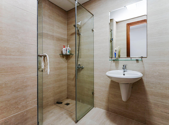 Bathroom 2, Ha Long Homestay @ Sunrise Apartments - 4BR, Hạ Long