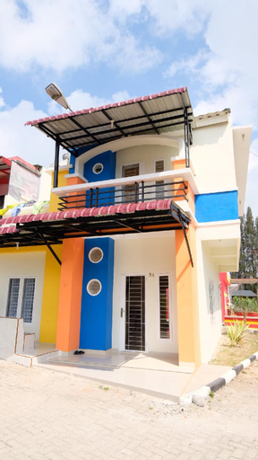 Villa Highland Berastagi no 9A (Awe Villa), Karo