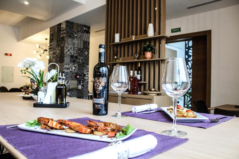 Food & Drinks 5, Hotel Avenue Buzau, Buzau