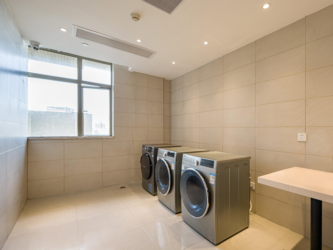 Bathroom, Lavande Hotel Zhanjiang Donghai Island, Zhanjiang