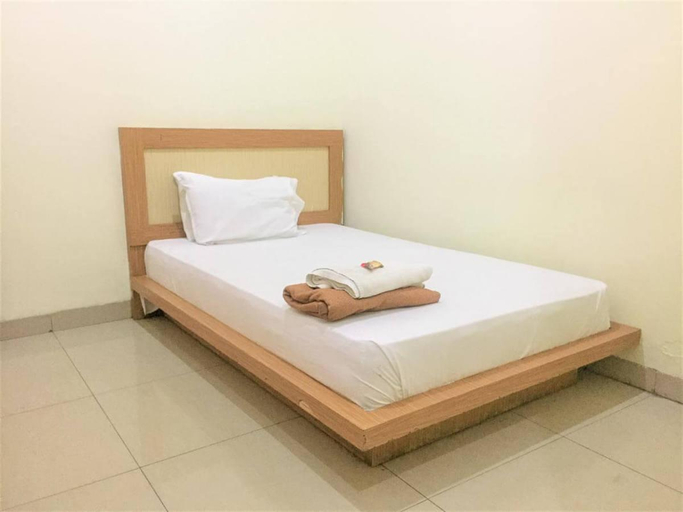Bedroom 2, Hotel Denpasar Parepare, Parepare