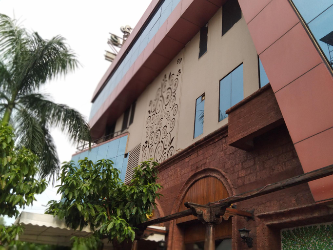 Others 5, Bhairavee Exclusive Residency, Pune
