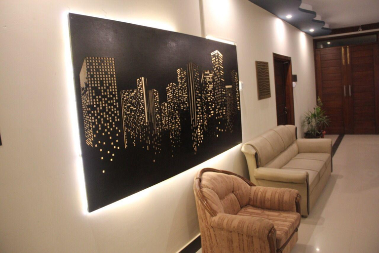 Lobby 5, Republika Urban, Hazara