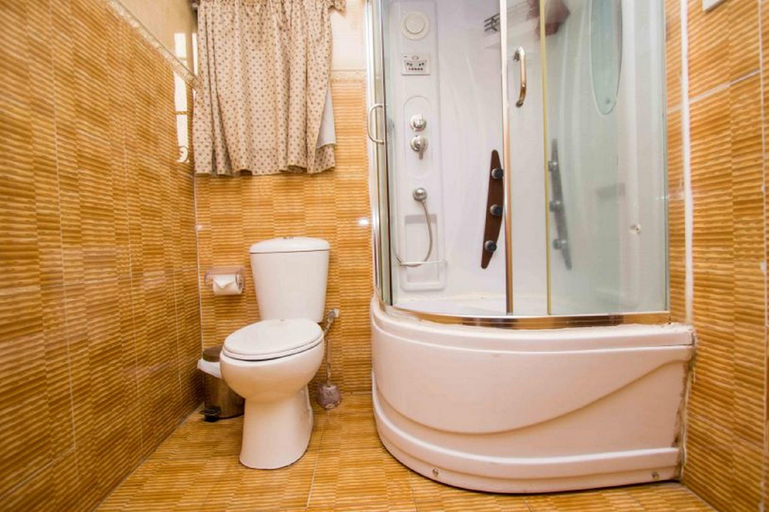 Bathroom 3, Erith Apartment & Suites Ltd, Kosofe
