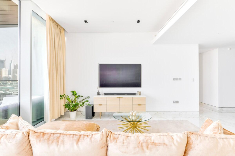 Public Area 2, Luxury 2 BR Beachfront Apt with stunning sea views, Dubai