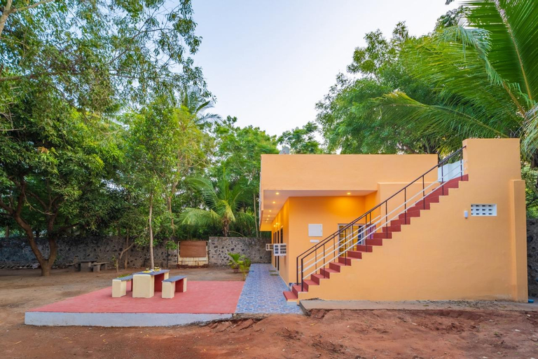 Others 3, Aashikha Farm House, Viluppuram