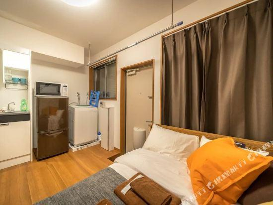 2, Mezondo House 103, Kita
