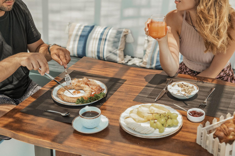 Food & Drinks 5, Oyster Luxury Suites, South Aegean