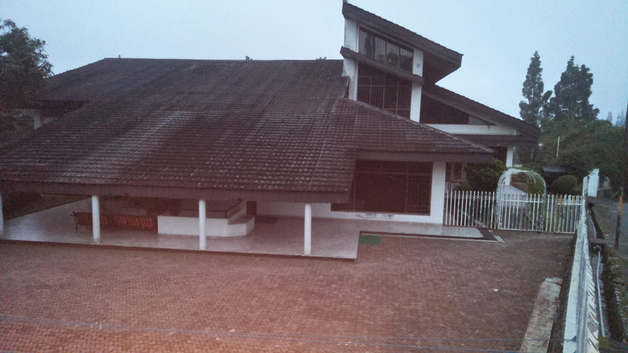 Exterior & Views, Villa Matahari - Puncak Cisarua, Bogor