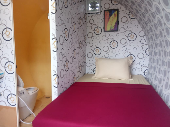 Bedroom 2, De'Pipo Homestay, Probolinggo