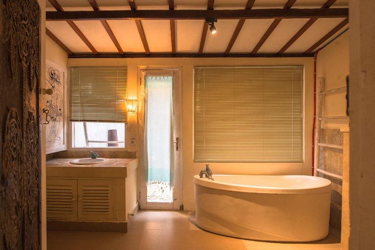 Bathroom 3, Bebek Cottage Sanur, Denpasar