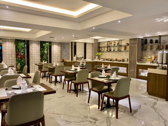 Food & Drinks 2, Uptown Hotel, Quận 1