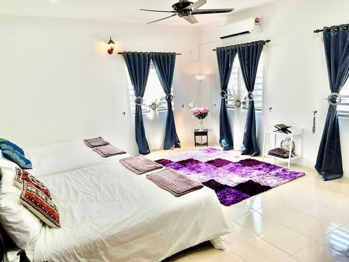 Others 4, Spacious+Cozy House(10-15pax), Kuantan