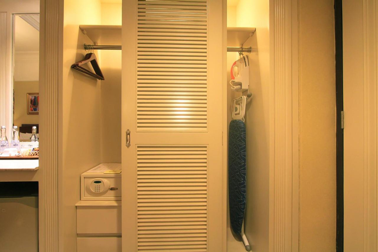 Bedroom 15
