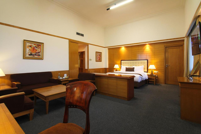 Bedroom 24