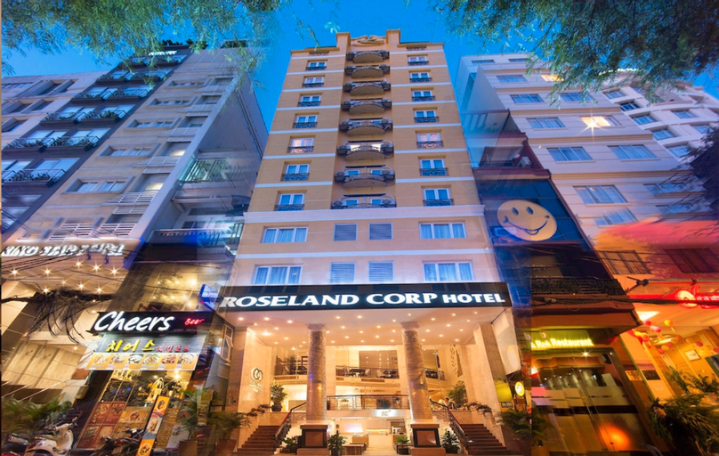 Roseland Corp Hotel, District 1