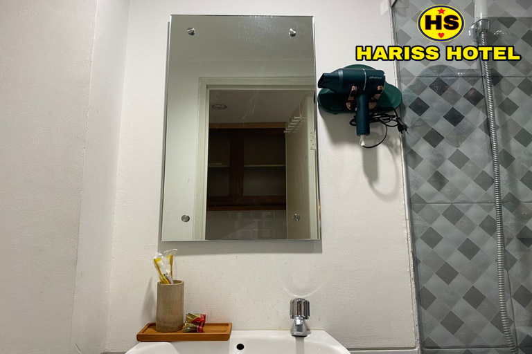Bathroom 4, Hariss Inn Bandara, Tangerang