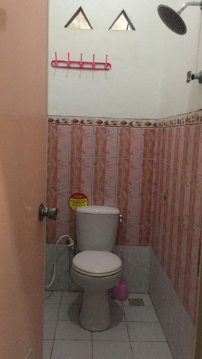 Bathroom, Stay Sini Hostel, Jepara
