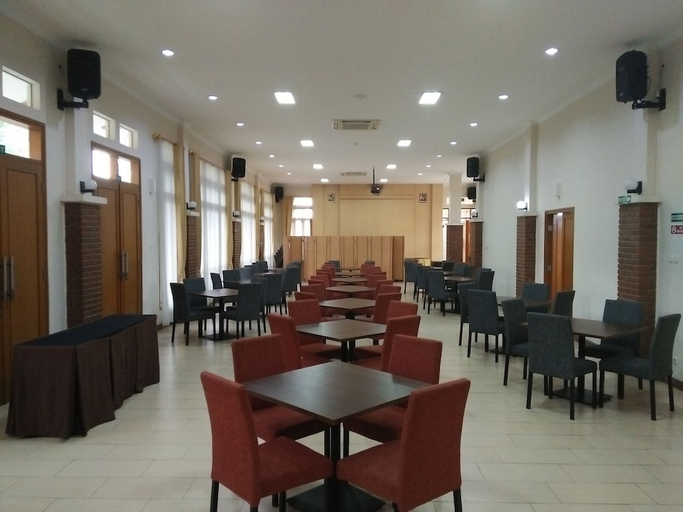 Food & Drinks 5, Ahadiat Hotel & Bungalow, Bandung