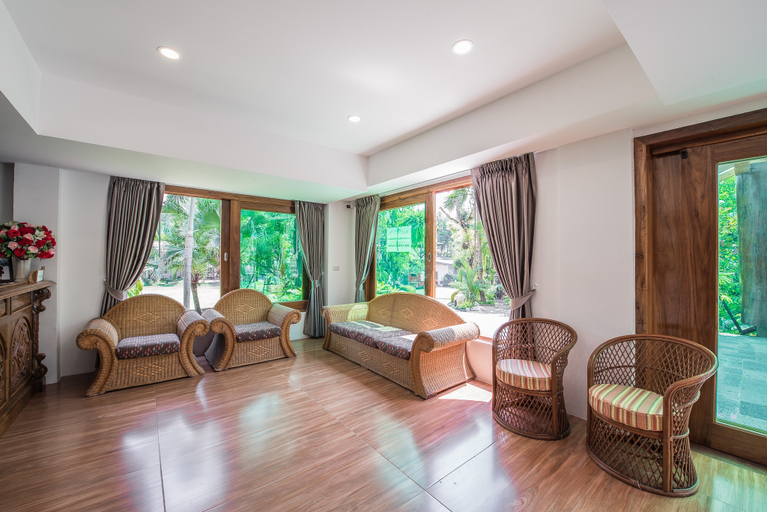 Others 3, Royal Train Garden Resort, Hang Dong
