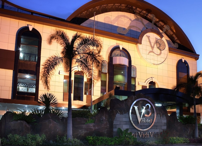 Veni Vidi Vici(V3 Hotel), Surabaya