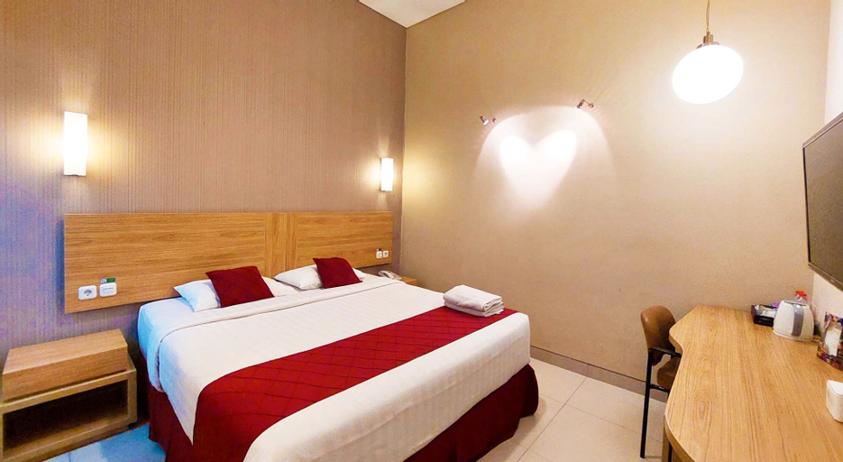 Bedroom 3, Sunshine Family Homestay near Terminal 1 Juanda Airport, Surabaya