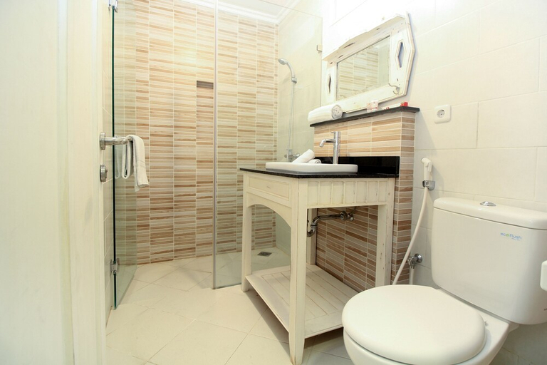 Bedroom 3, OYO 204 Blessing Residence, Surabaya