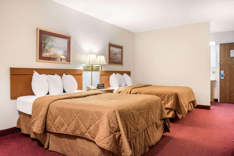 Bedroom 3, Home2 Suites Bangor ME, Penobscot