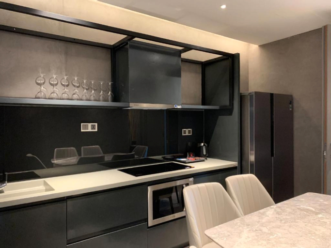Dining Room 10
