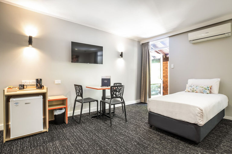 Bedroom 4, Nightcap at the Ranch Hotel, Sydney