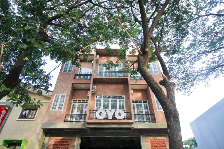 Exterior & Views 1, OYO 204 Blessing Residence, Surabaya