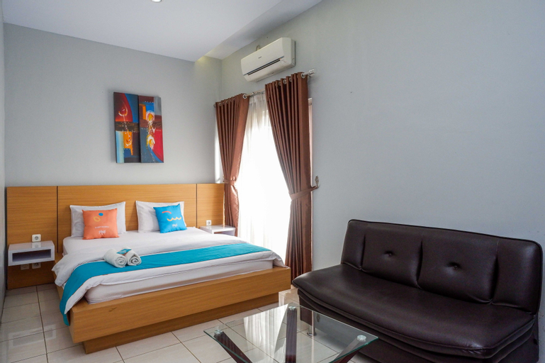 Bedroom 1, Sans Hotel Absari Yogyakarta, Bantul